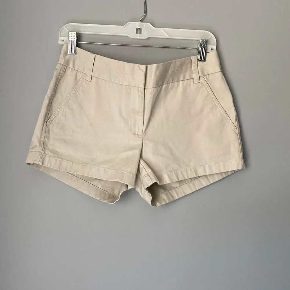 Jcrew women’s Chino front pocket shorts/ size 8/ flat front/ classic/ casual